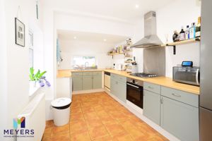 Kitchen- click for photo gallery